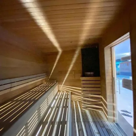 Appartamento Hanza Tower Skylux Jacuzzi Sauna Pool *